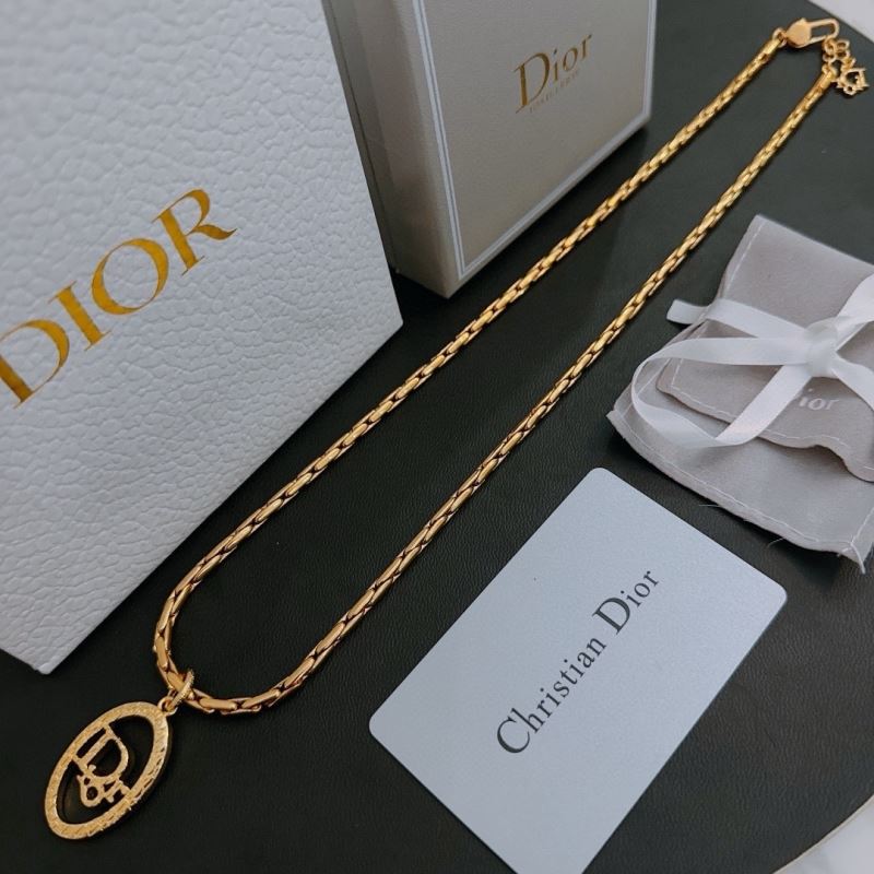 chr1st1an D10r necklaces